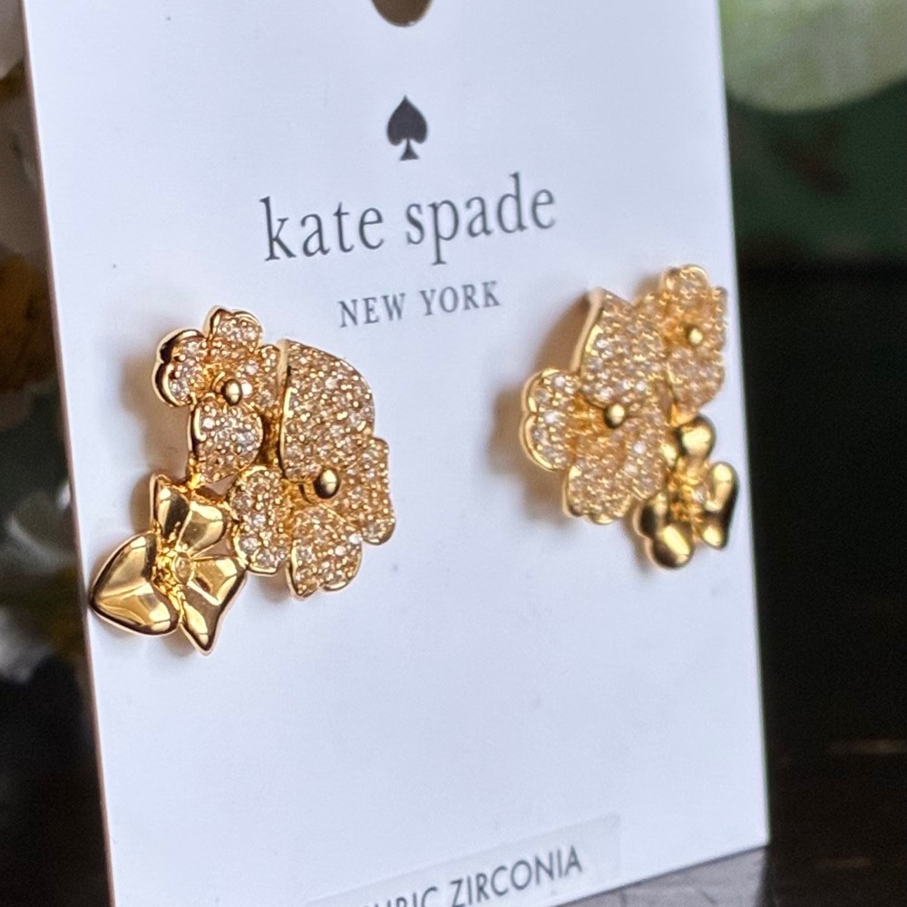 kate spade gold-tone floral cluster stud earrings - Picture 8 of 11